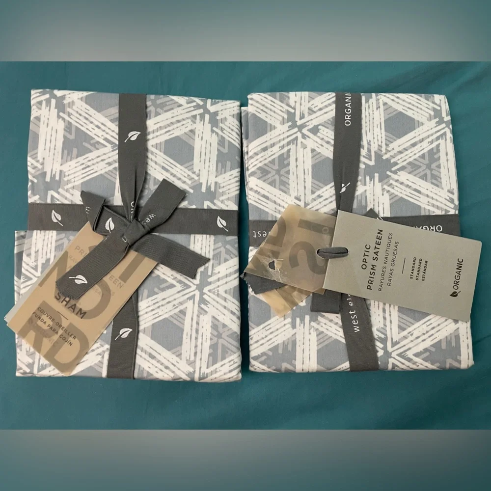 NEW NWT West Elm Gray Geometric Pillow Case Set